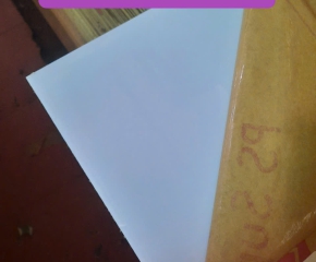 Địa điểm bán tấm nhựa mica giá rẻ tại tphcm